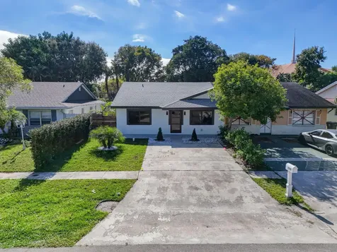 3900 Kenas Street West Palm Beach FL 33403