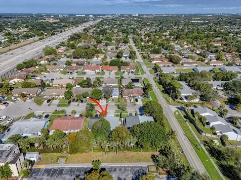 3900 Kenas Street West Palm Beach FL 33403