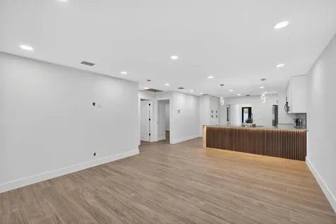 3900 Kenas Street West Palm Beach FL 33403