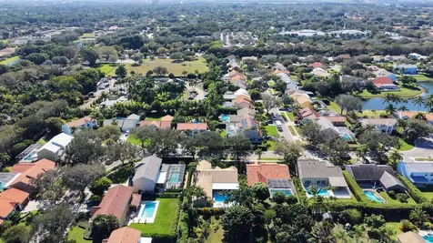 10299 Hunt Club Lane Palm Beach Gardens FL 33418