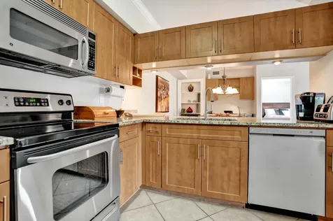 6426 Emerald Dunes 304 Drive West Palm Beach FL 33411
