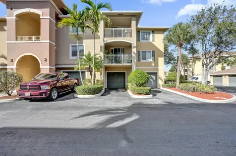 6426 Emerald Dunes 304 Drive West Palm Beach FL 33411