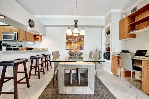 6426 Emerald Dunes 304 Drive West Palm Beach FL 33411