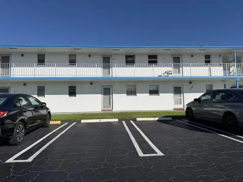 1113 Lake Terrace Boynton Beach FL 33426