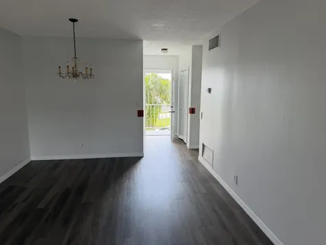 1113 Lake Terrace Boynton Beach FL 33426