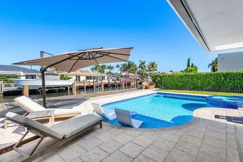 150 Periwinkle Drive Hypoluxo FL 33462