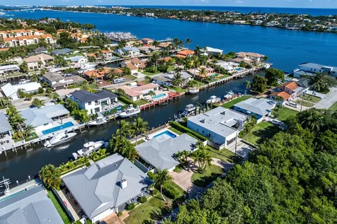 150 Periwinkle Drive Hypoluxo FL 33462