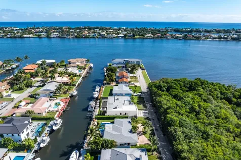 150 Periwinkle Drive Hypoluxo FL 33462