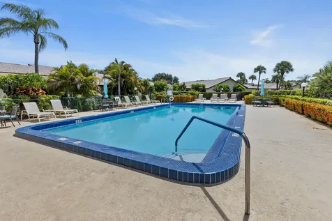 7 Ridge Pointe Drive Boynton Beach FL 33435