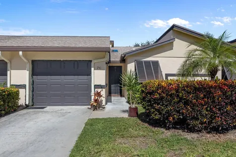 7 Ridge Pointe Drive Boynton Beach FL 33435