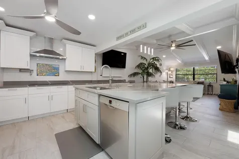 7 Ridge Pointe Drive Boynton Beach FL 33435
