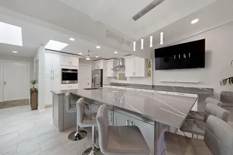 7 Ridge Pointe Drive Boynton Beach FL 33435