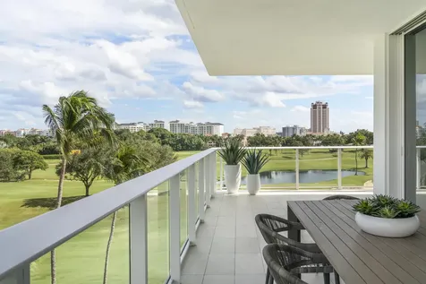 220 Se Mizner Boulevard Boca Raton FL 33432