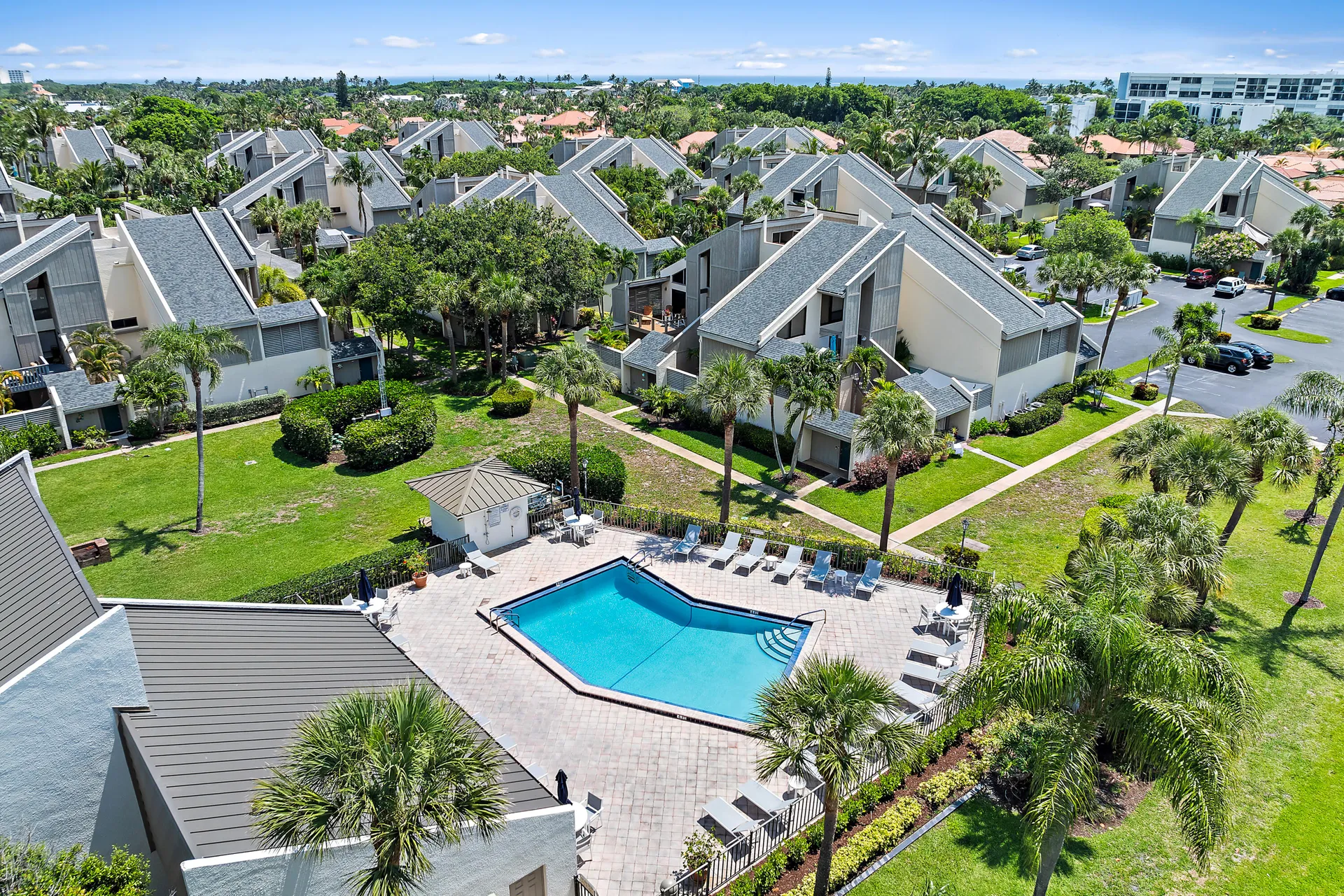 Jupiter FL, 1605 S Us Highway 1, Unit Sl8b