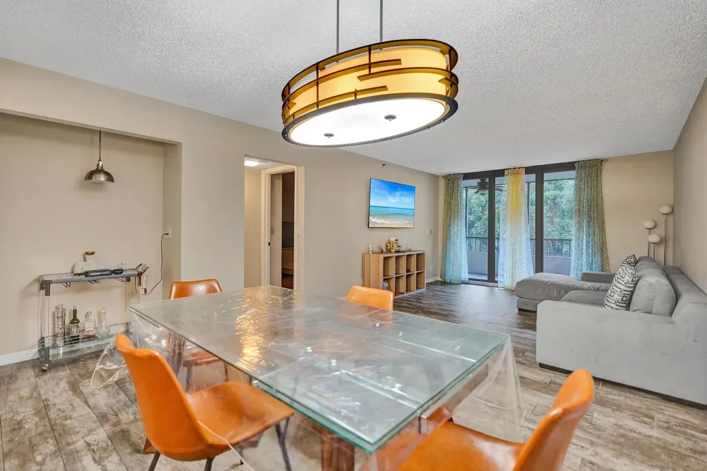 2070 Homewood Delray Beach FL 33445