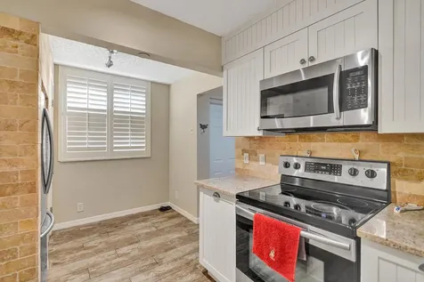 2070 Homewood Delray Beach FL 33445
