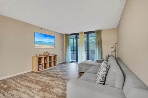 2070 Homewood Delray Beach FL 33445