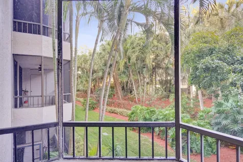 2070 Homewood Delray Beach FL 33445