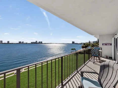 801 Lake Shore Drive Lake Park FL 33403