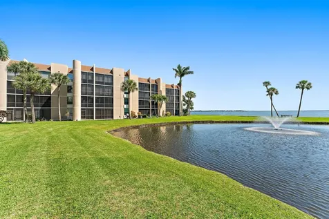 3442 Ne Causeway Boulevard Jensen Beach FL 34957
