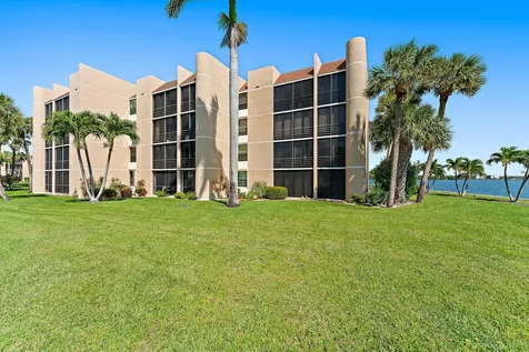 3442 Ne Causeway Boulevard Jensen Beach FL 34957