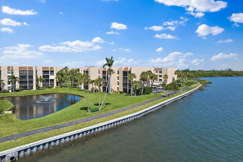 3442 Ne Causeway Boulevard Jensen Beach FL 34957