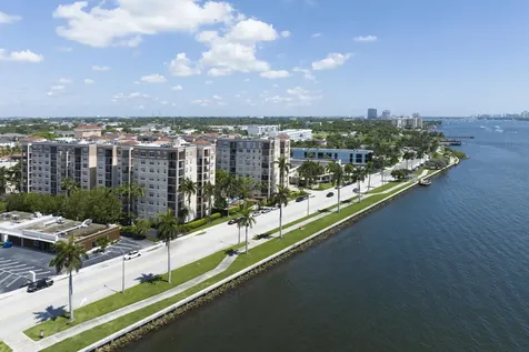 1805 N Flagler Drive West Palm Beach FL 33407
