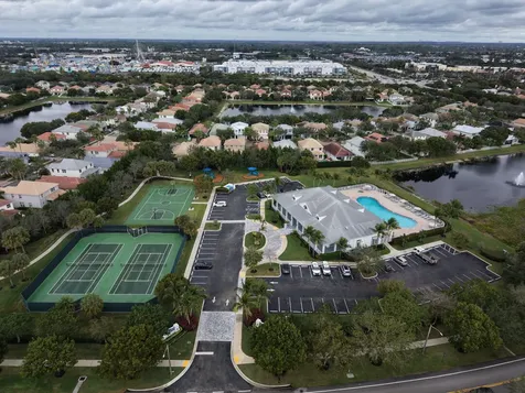 8655 Tally Ho Lane West Palm Beach FL 33411