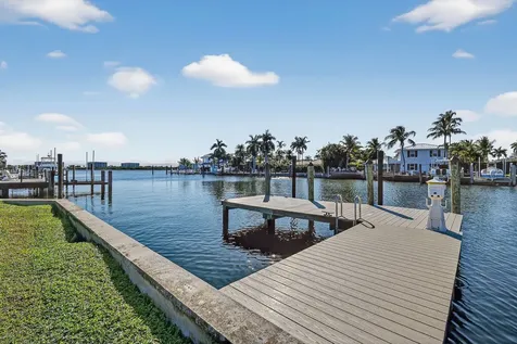 122 Arlington Place West Palm Beach FL 33405