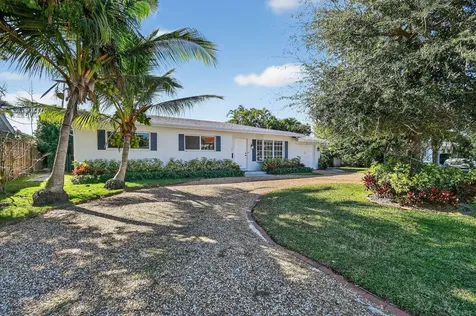 122 Arlington Place West Palm Beach FL 33405