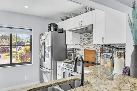 5347 Tennis Lane Delray Beach FL 33484
