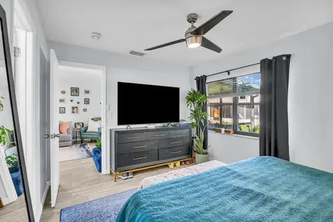 5347 Tennis Lane Delray Beach FL 33484