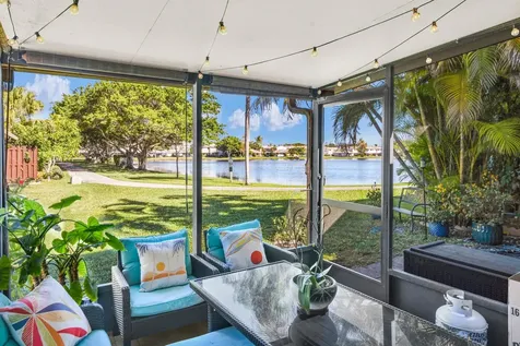 5347 Tennis Lane Delray Beach FL 33484