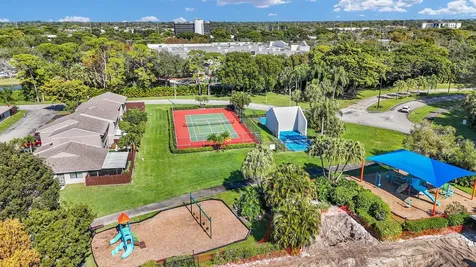 5347 Tennis Lane Delray Beach FL 33484
