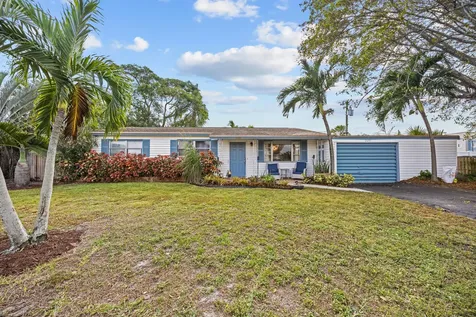 2695 Hayden Drive Palm Springs FL 33461