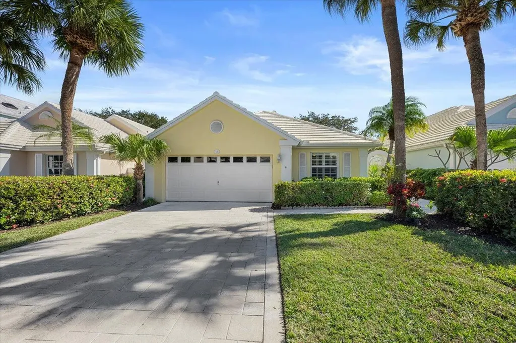 11 Dorchester Circle Palm Beach Gardens FL 33418