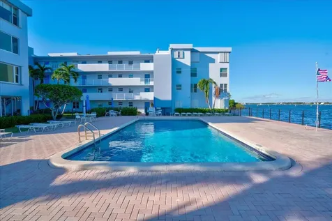 1810 New Palm Way Boynton Beach FL 33435