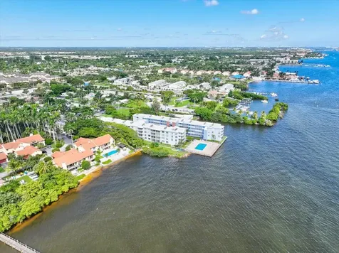 1810 New Palm Way Boynton Beach FL 33435
