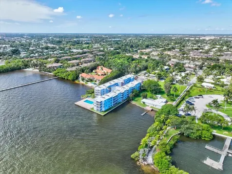 1810 New Palm Way Boynton Beach FL 33435
