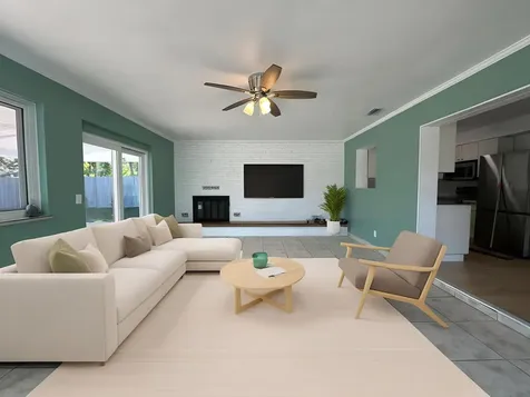 2017 Collier Avenue Lake Worth FL 33461