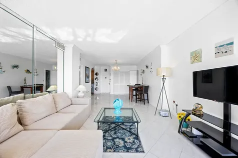 1985 S Ocean Drive Hallandale Beach FL 33009