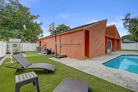 9471 Sw 49th Place Cooper City FL 33328
