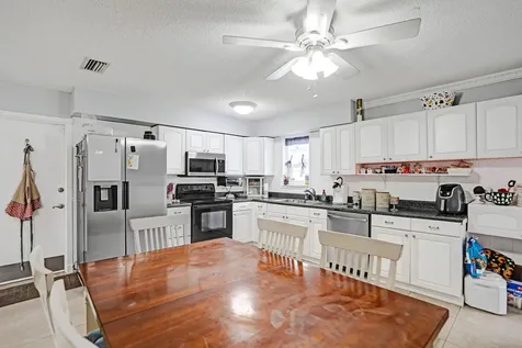 9471 Sw 49th Place Cooper City FL 33328