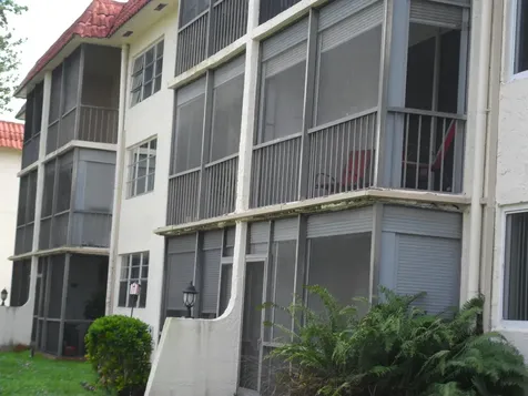 681 S Hollybrook Drive Pembroke Pines FL 33025