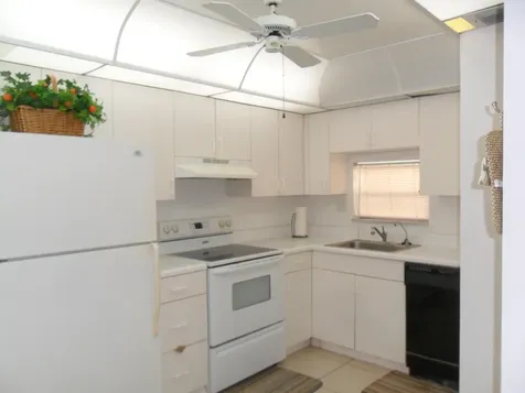 681 S Hollybrook Drive Pembroke Pines FL 33025