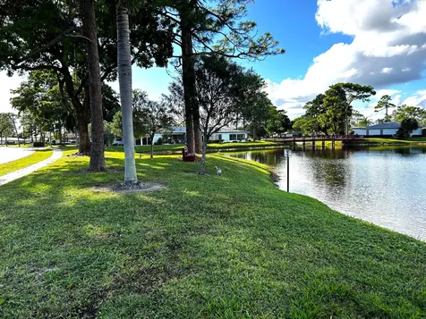 5200 Privet Place Delray Beach FL 33484