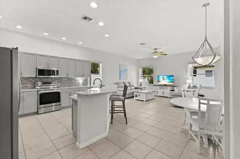 7571 Greenville Circle Lake Worth FL 33467
