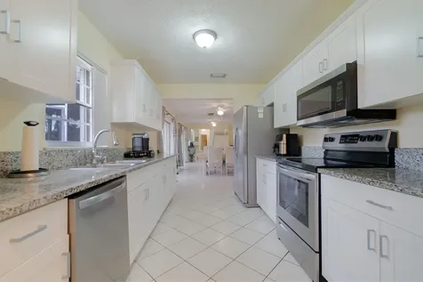 750 Se Academy Lane Port Saint Lucie FL 34984