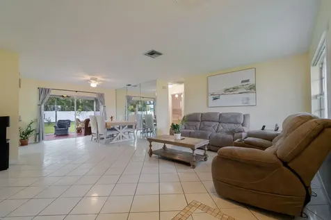 750 Se Academy Lane Port Saint Lucie FL 34984