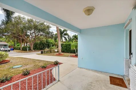 2631 Ne Myrtle Street Jensen Beach FL 34957